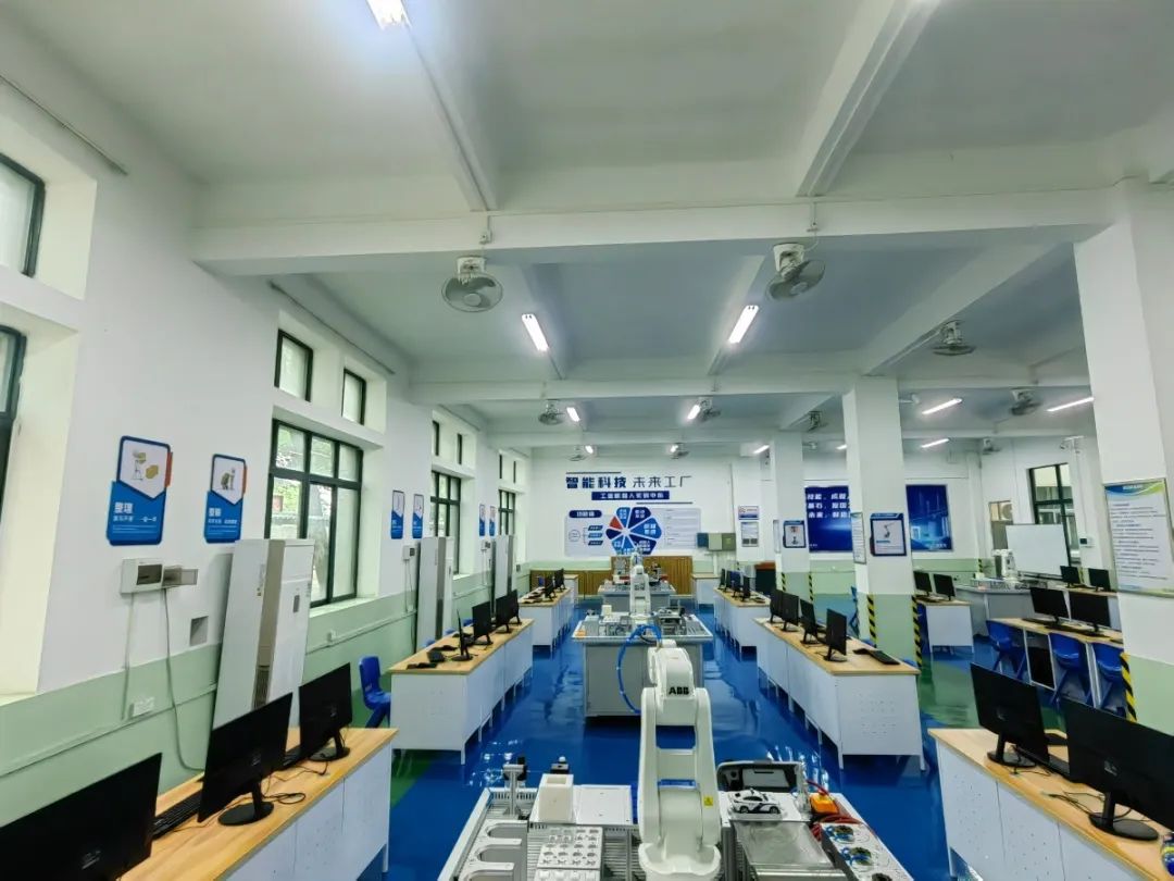 佛山市顺德区龙江职业技术学校2025年招生简章